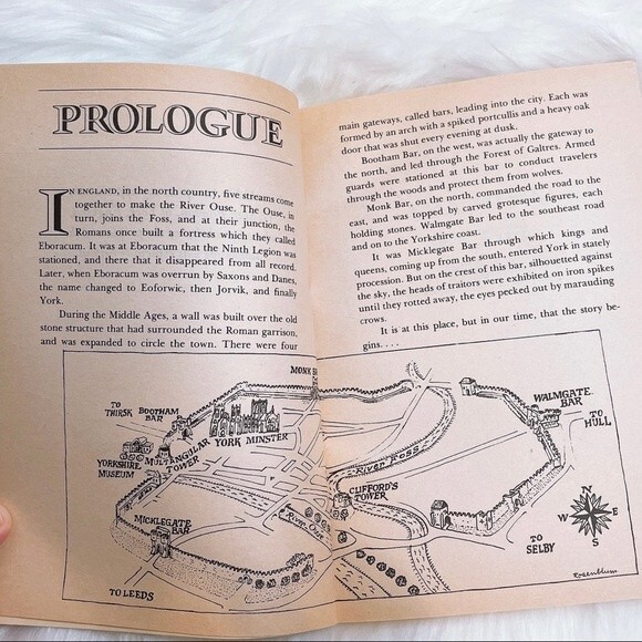 Shadows on the Wall (York #1) by Phyllis Reynolds Naylor - Picture 3 of 3